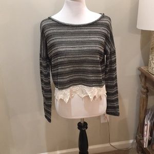 Crop top sweater